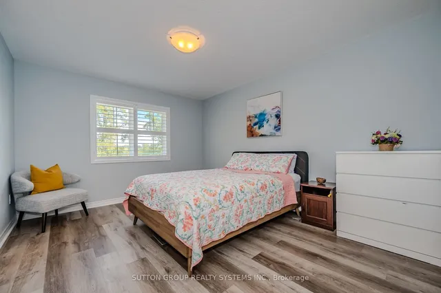 Additional property image - 230 Avonsyde Blvd Unit 37