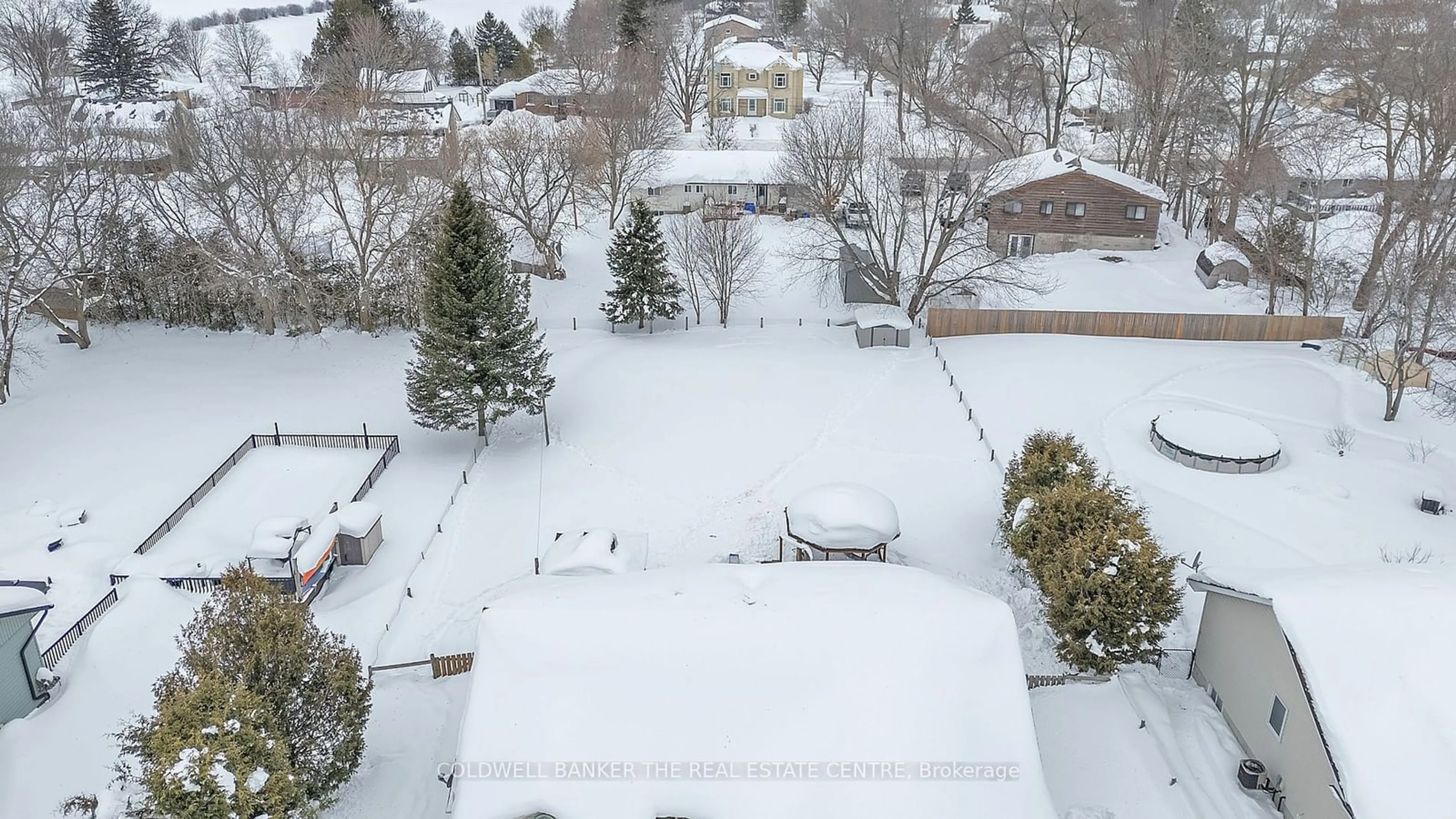 A pic from outside/outdoor area/front of a property/back of a property/a pic from drone, mountain view for 96 Elm St, Kawartha Lakes Ontario K0M 2T0