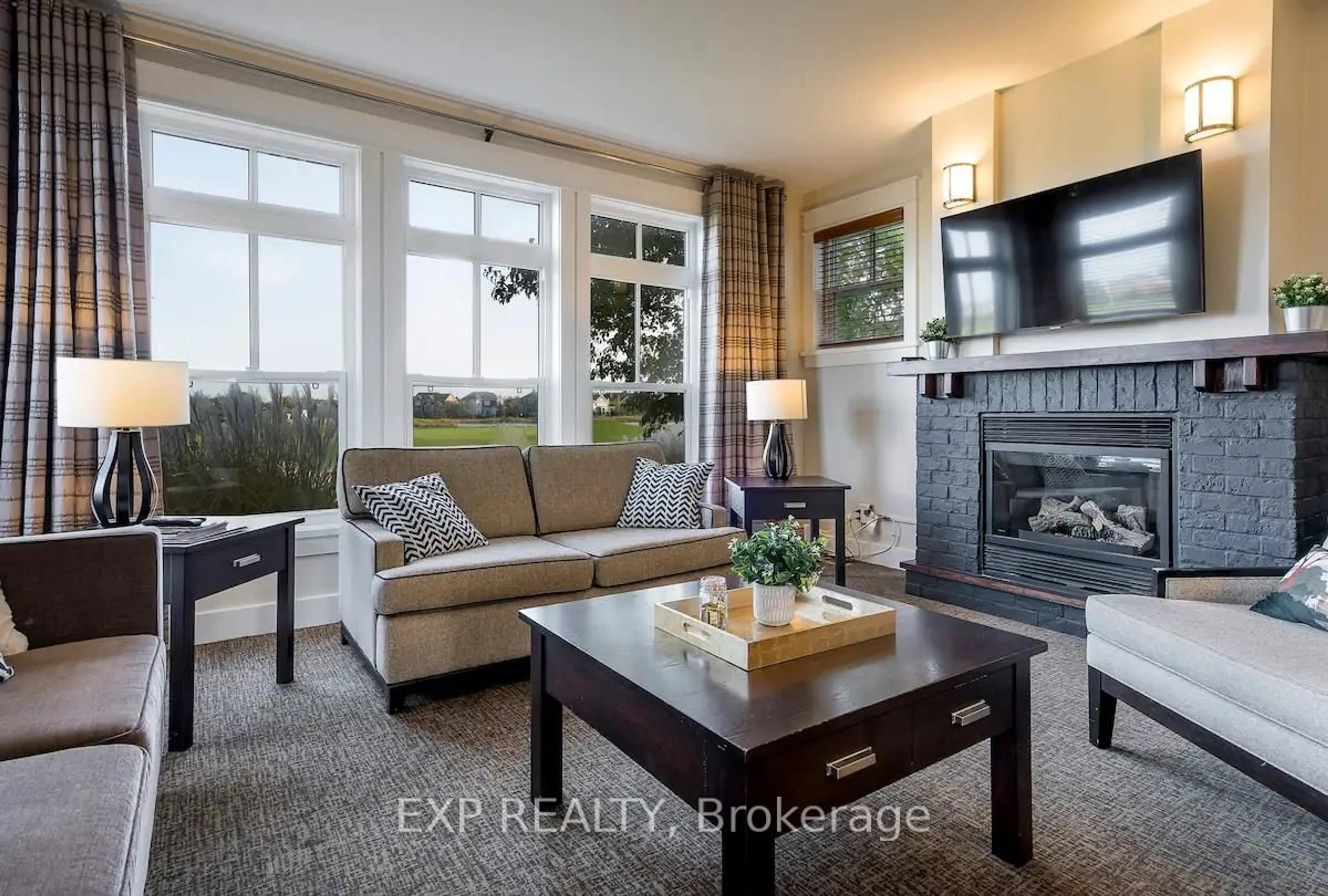 Living room with furniture, ceramic/tile floor for 115 Fairway Crt #110, Blue Mountains Ontario L9Y 0P8