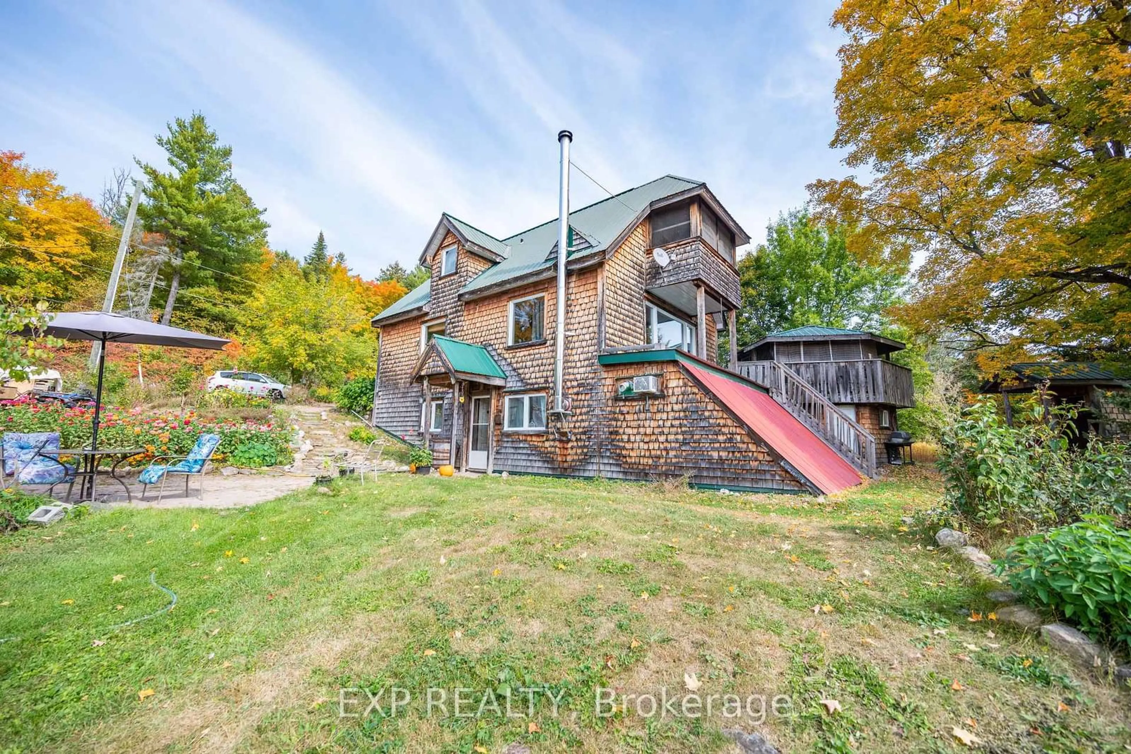 A pic from outside/outdoor area/front of a property/back of a property/a pic from drone, water/lake/river/ocean view for 1197 LOWER SPRUCE HEDGE Rd, Greater Madawaska Ontario K0J 1G0