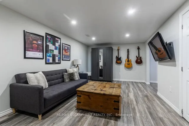 Additional property image - 98 Forestgate Dr