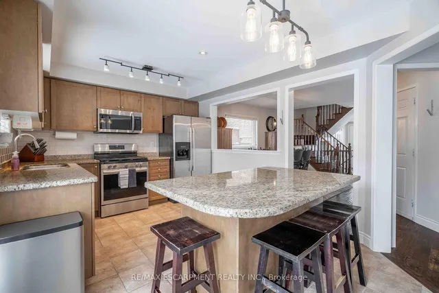 Additional property image - 212 Bradley Ave