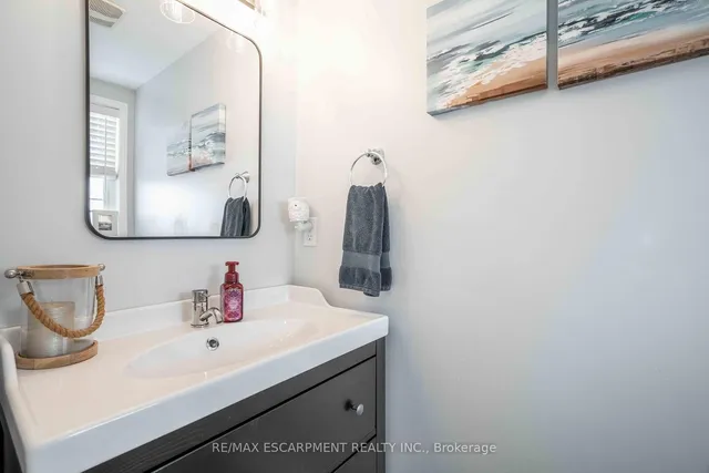 Additional property image - 212 Bradley Ave