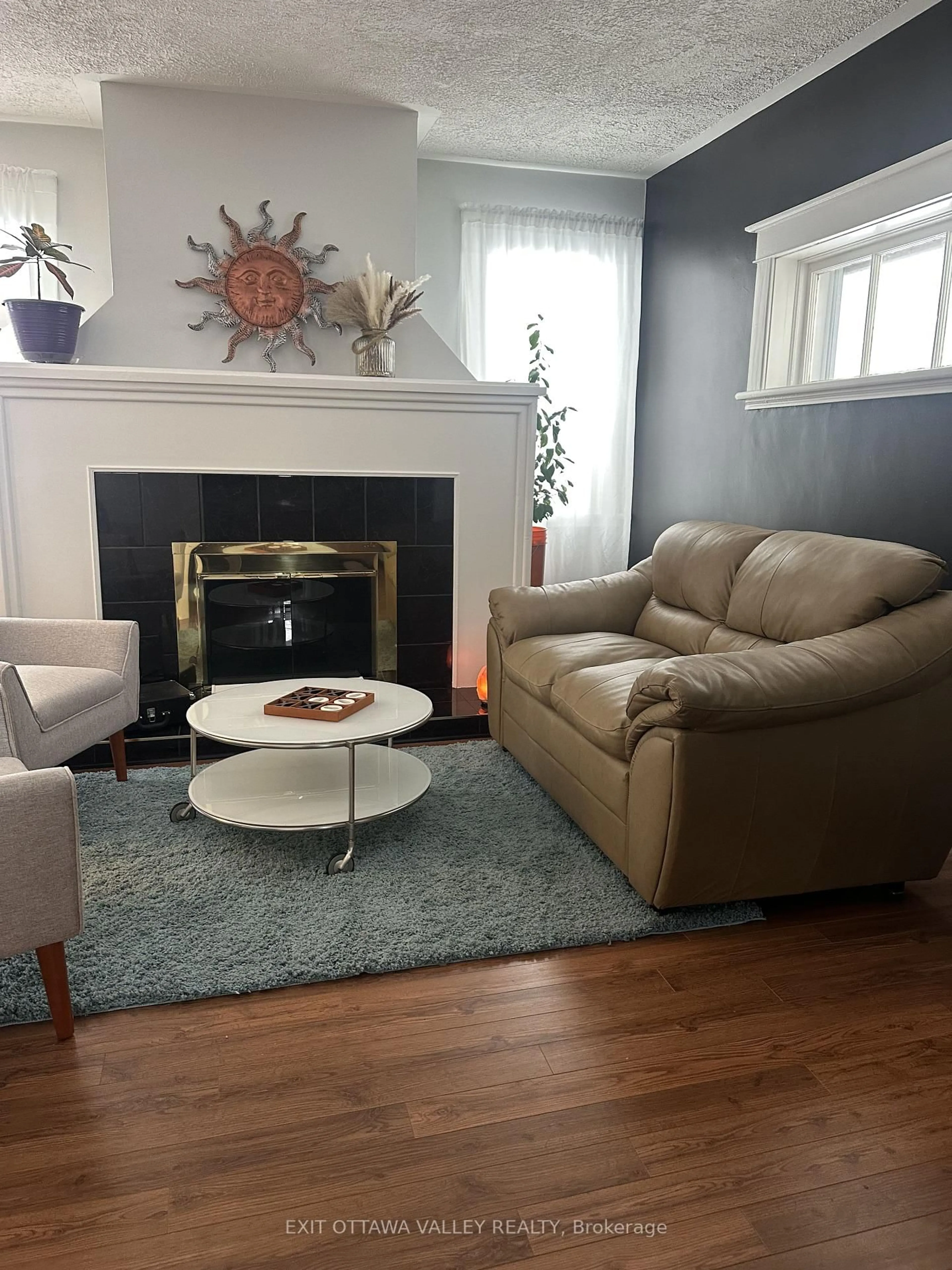 Living room with furniture, unknown for 1645 Beachburg Rd, Whitewater Region Ontario K0J 1C0