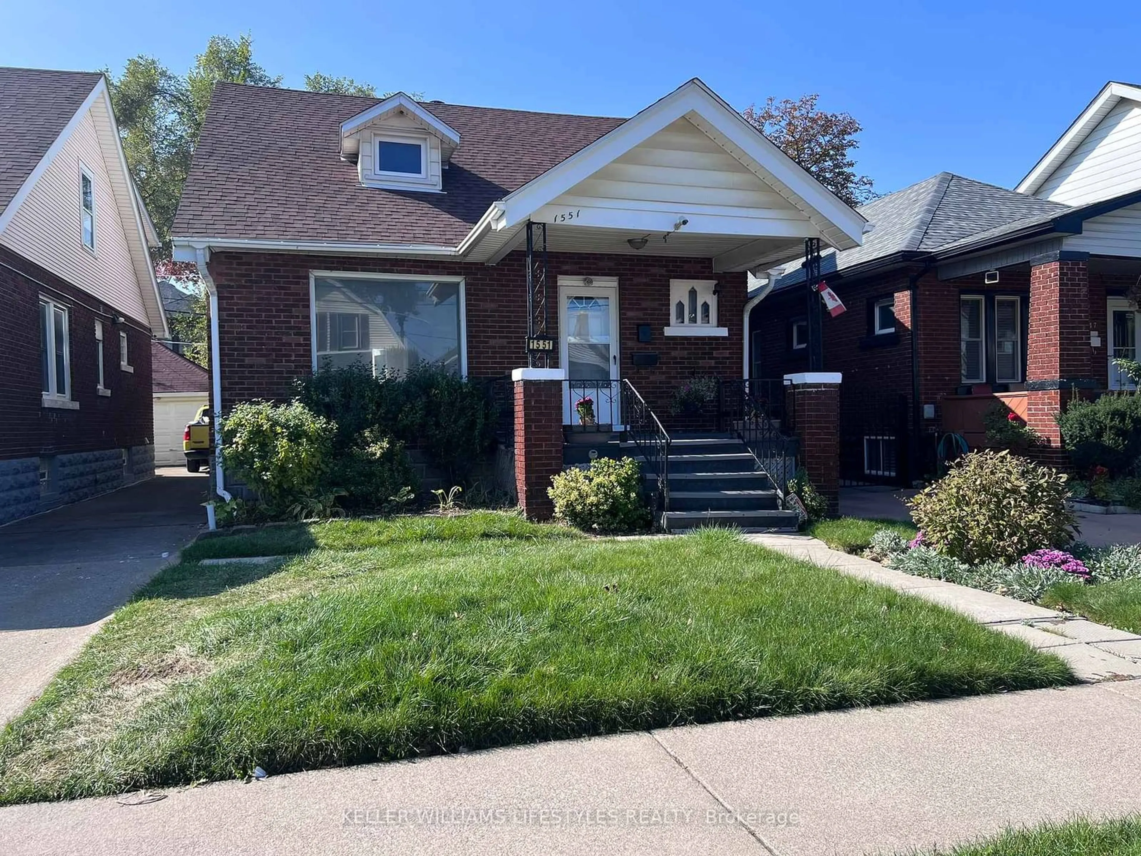 Home with brick exterior material, street for 1551 Dufferin Ave, Windsor Ontario N8X 3K6