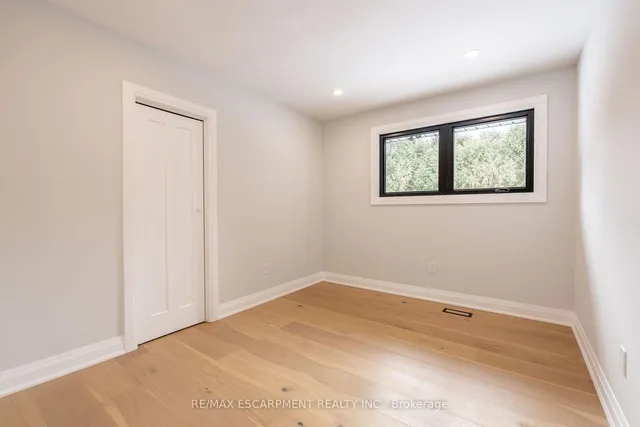 Additional property image - 11 James St