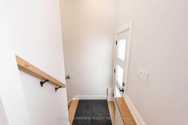 Additional property image - 11 James St