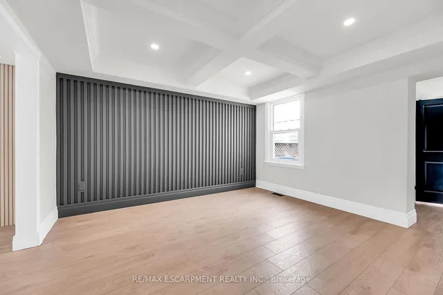 Additional property image - 117 Rosslyn Ave
