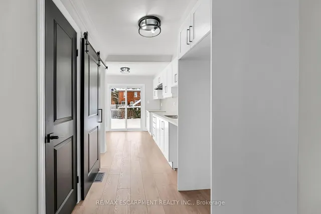 Additional property image - 117 Rosslyn Ave