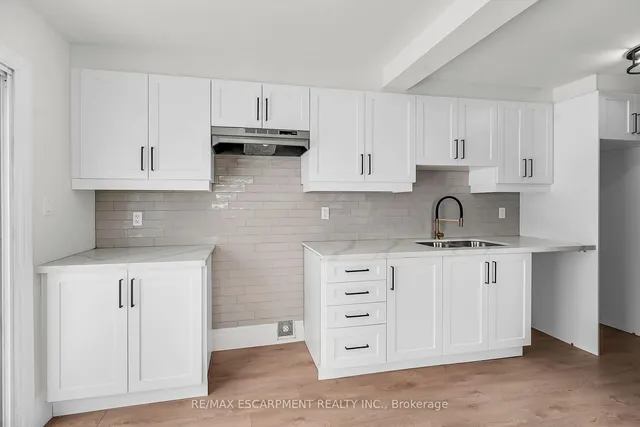 Additional property image - 117 Rosslyn Ave