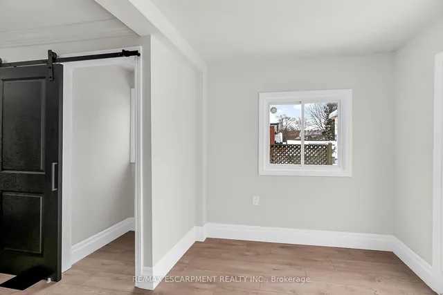 Additional property image - 117 Rosslyn Ave