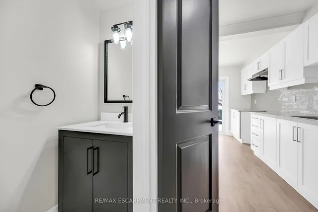 Additional property image - 117 Rosslyn Ave