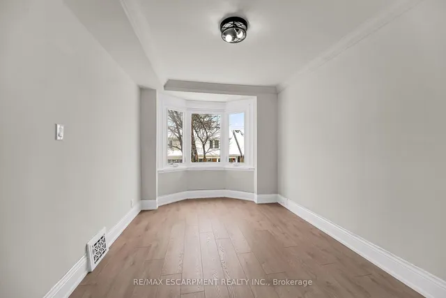 Additional property image - 117 Rosslyn Ave