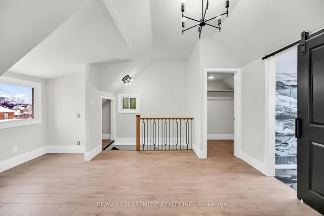 Additional property image - 117 Rosslyn Ave