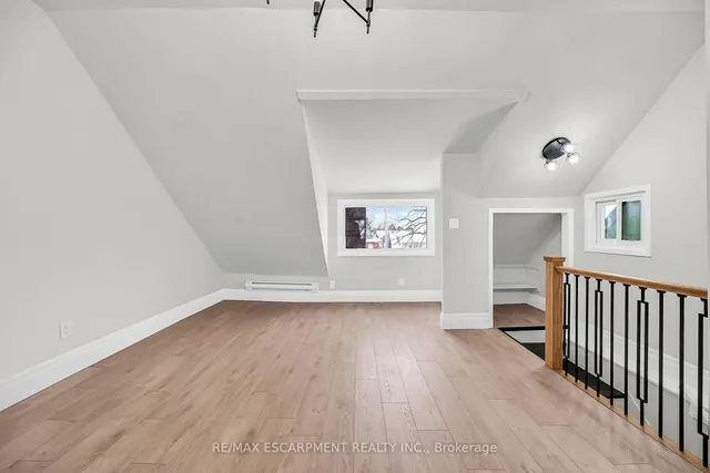 Additional property image - 117 Rosslyn Ave