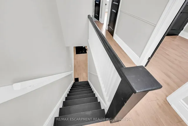 Additional property image - 117 Rosslyn Ave
