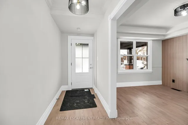 Additional property image - 117 Rosslyn Ave
