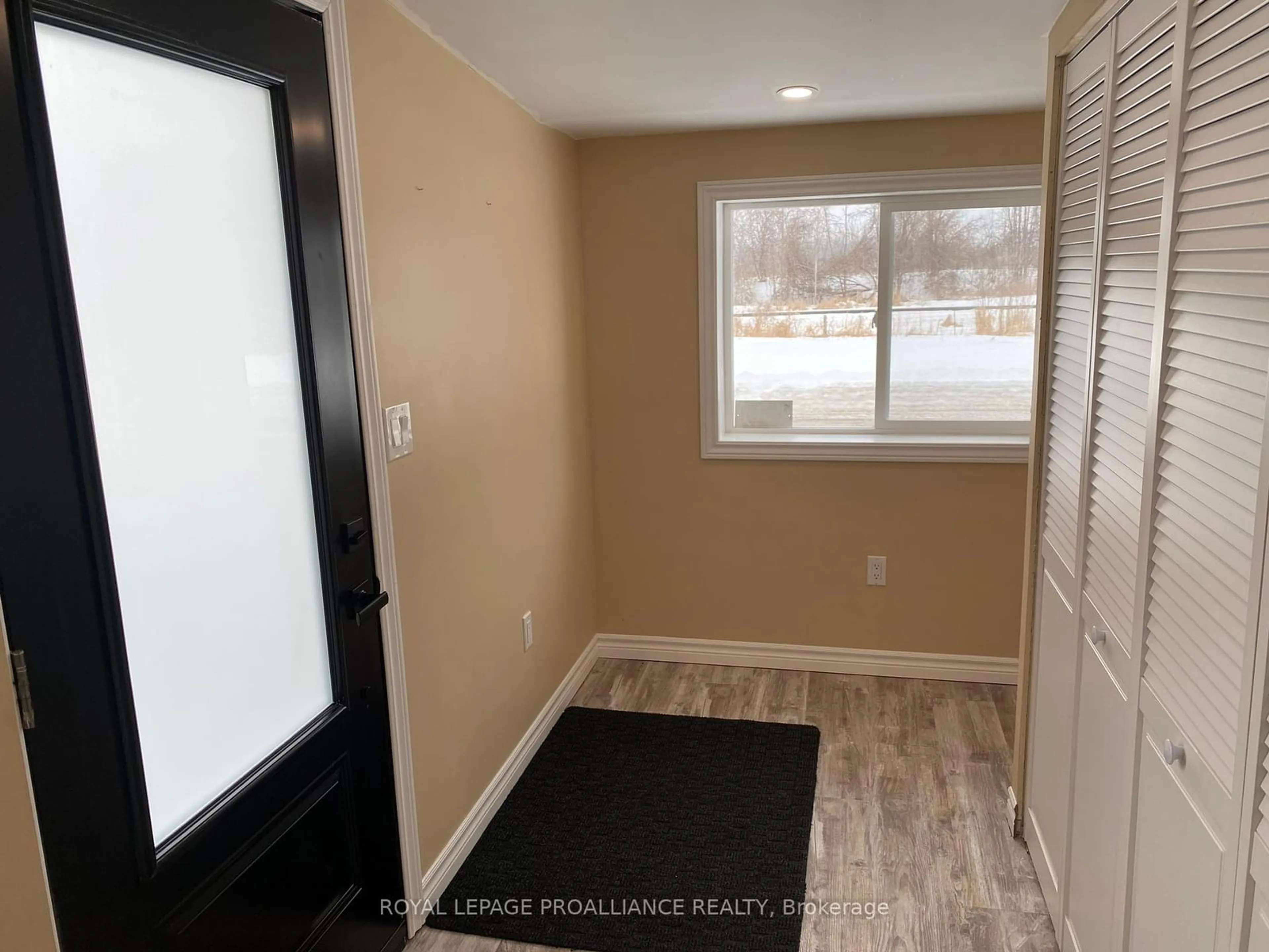 Indoor entryway for 11B Warbler Lane, Quinte West Ontario K8N 4Z3