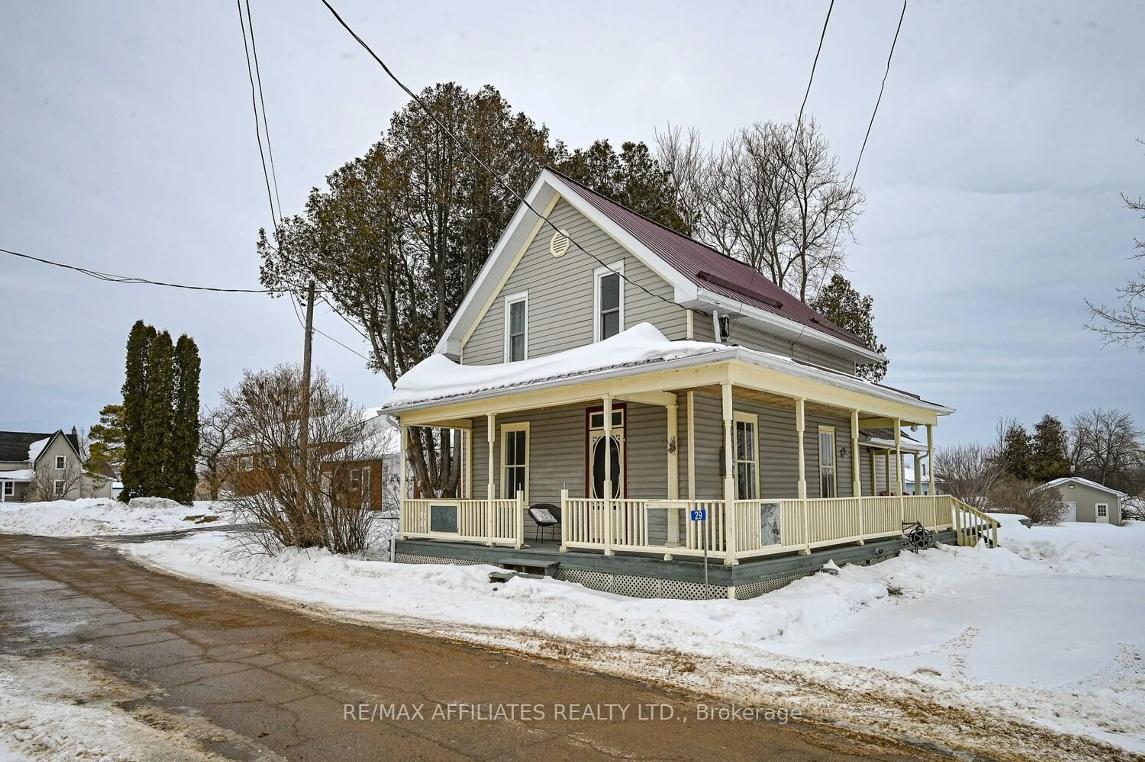 Home with vinyl exterior material, street for 29 JOSEPH St, Merrickville-Wolford Ontario K0G 1G0