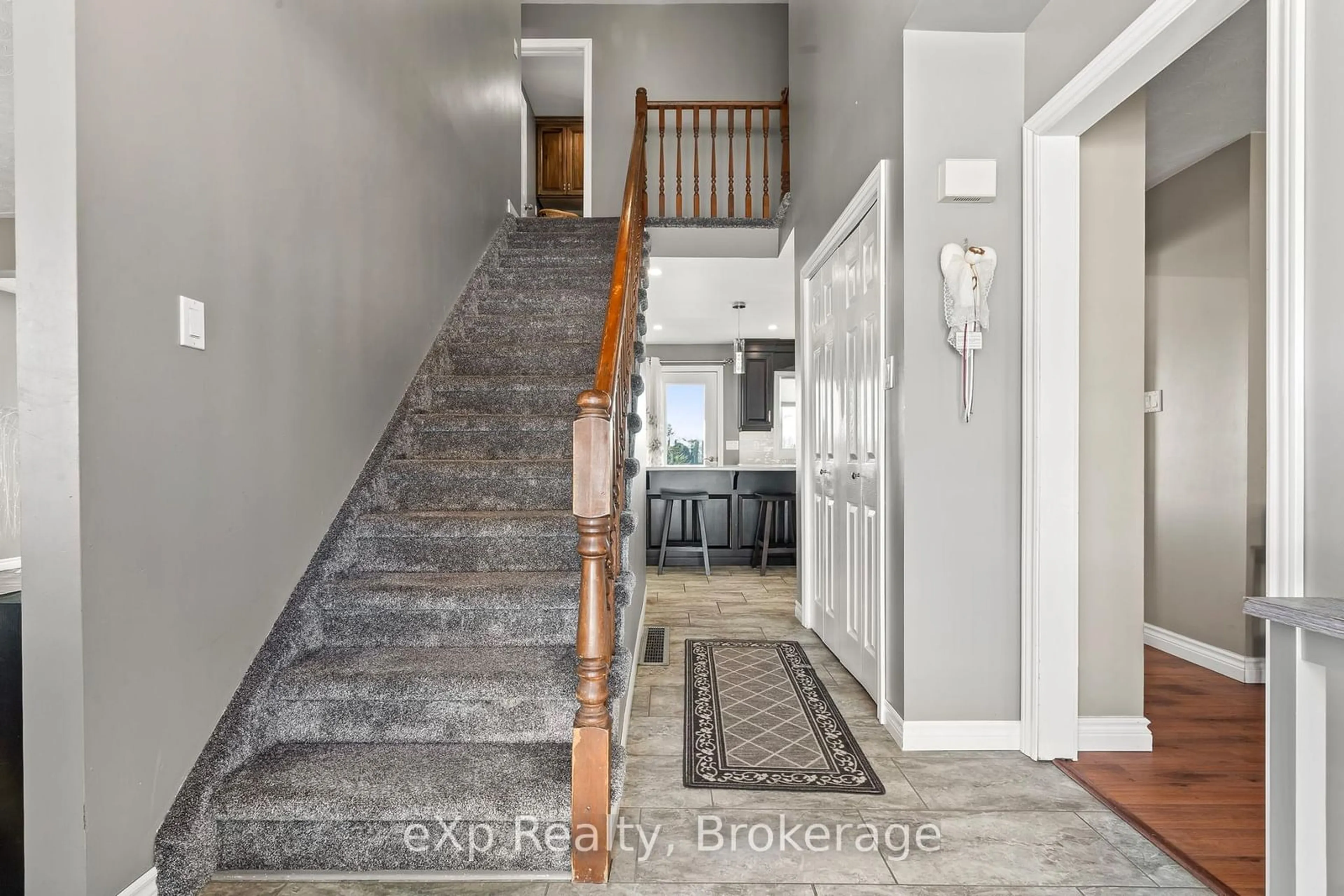 Indoor entryway for 953 Greenock-Brant Line, Brockton Ontario N0G 1J0