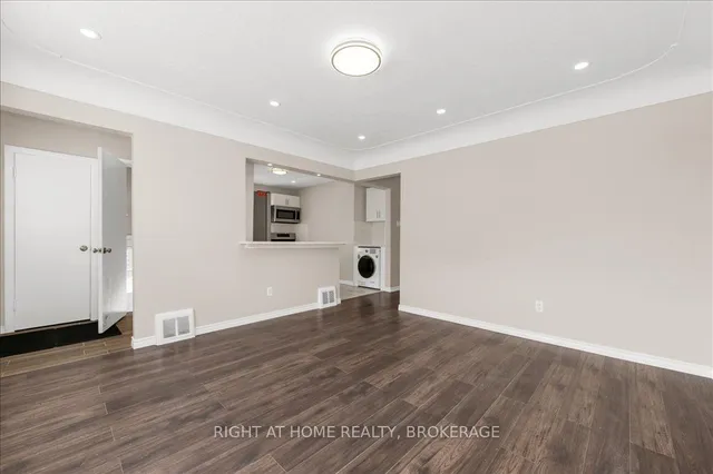 Additional image 30 of 392 East 43rd St