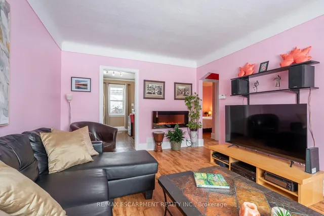 Additional property image - 119 East 17th St