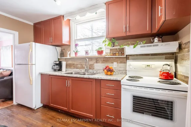Additional property image - 119 East 17th St