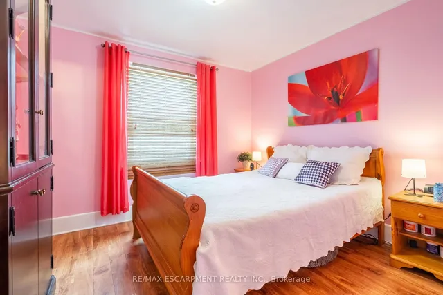 Additional property image - 119 East 17th St
