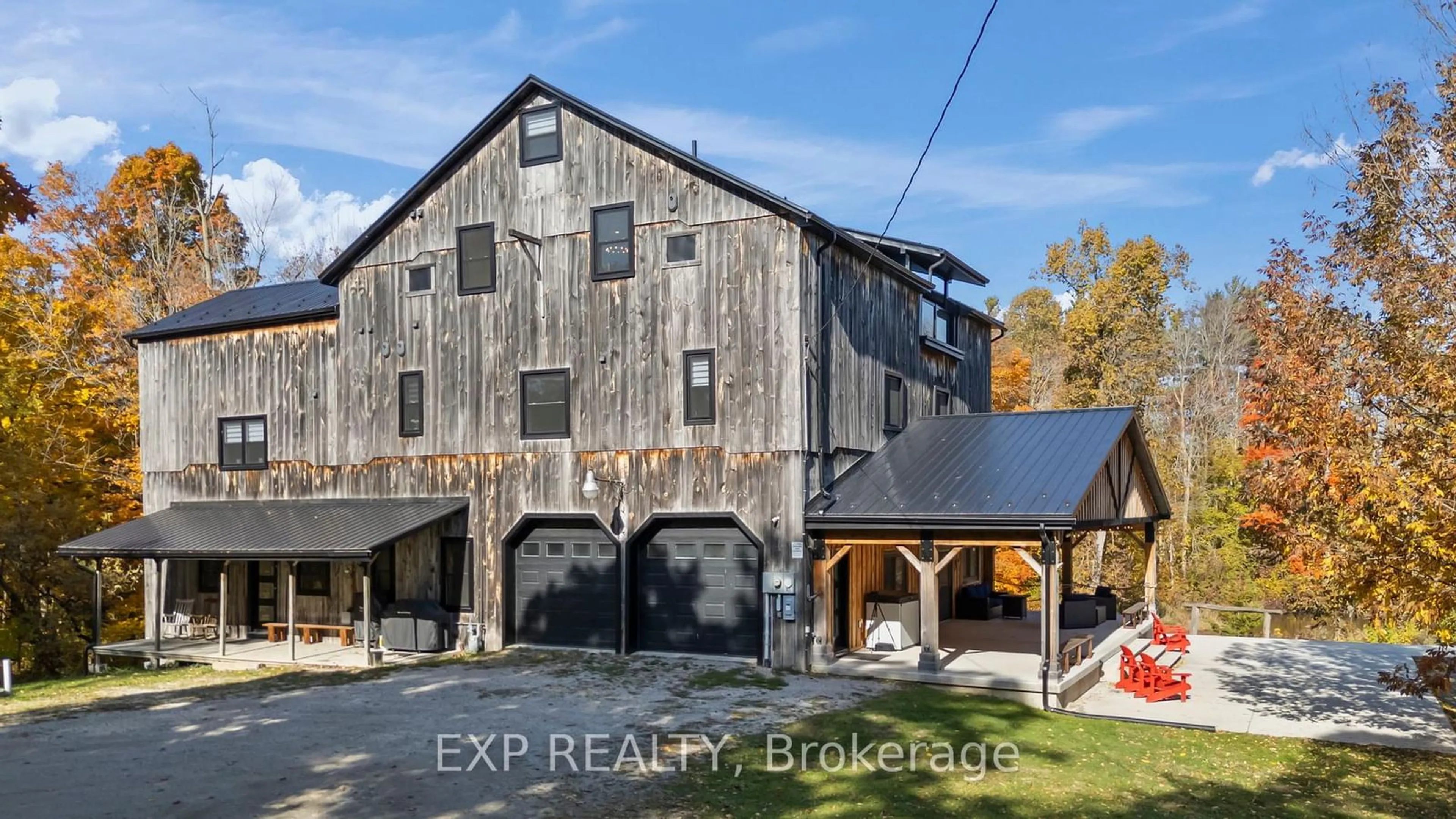 A pic from outside/outdoor area/front of a property/back of a property/a pic from drone, building for 33 Andrew St, South Bruce Ontario N0G 2S0