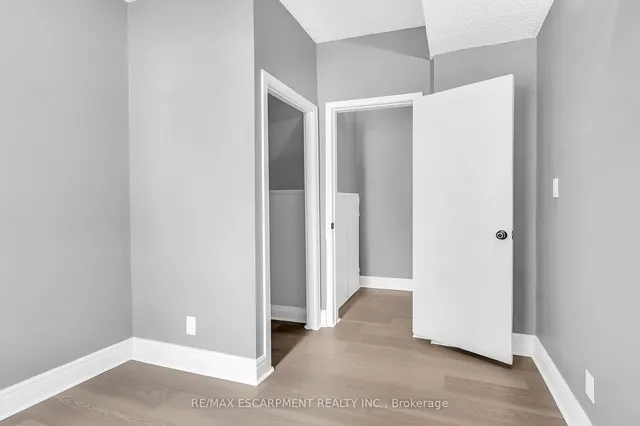 Additional property image - 20 Mayflower Ave