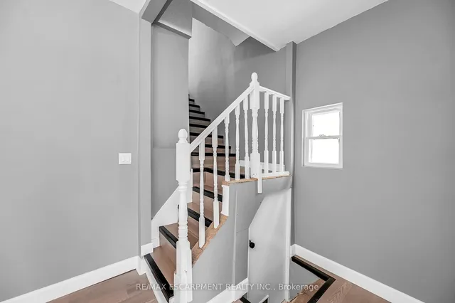 Additional property image - 20 Mayflower Ave