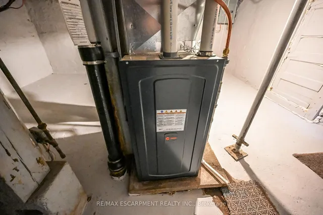 Additional property image - 20 Mayflower Ave