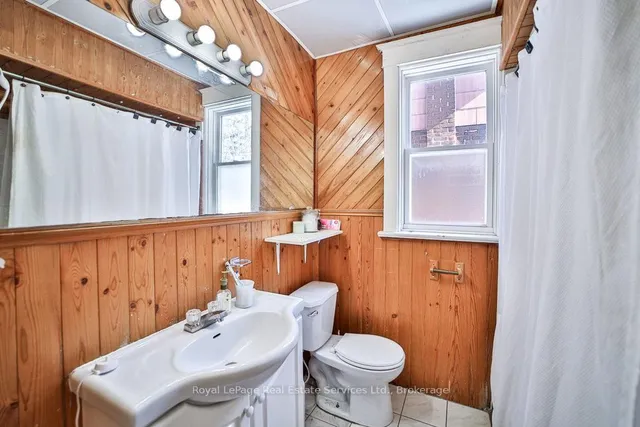 Additional property image - 1105 King St