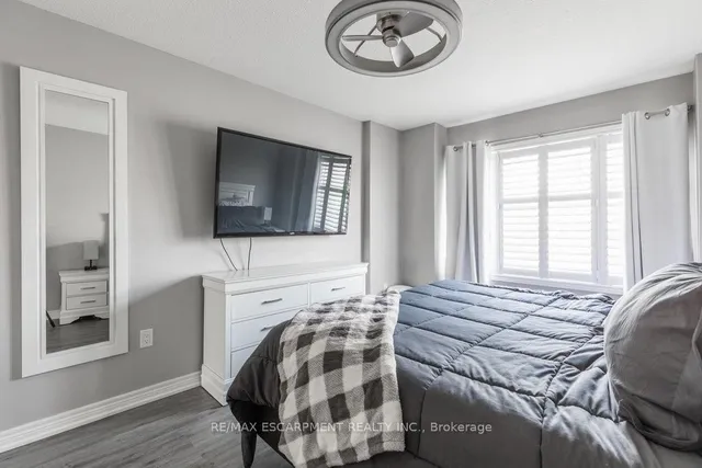 Additional property image - 74 Edenrock Dr