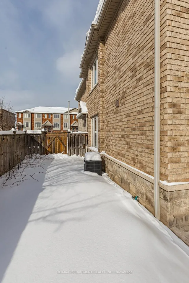 Additional property image - 74 Edenrock Dr