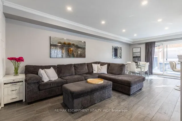 Additional property image - 74 Edenrock Dr