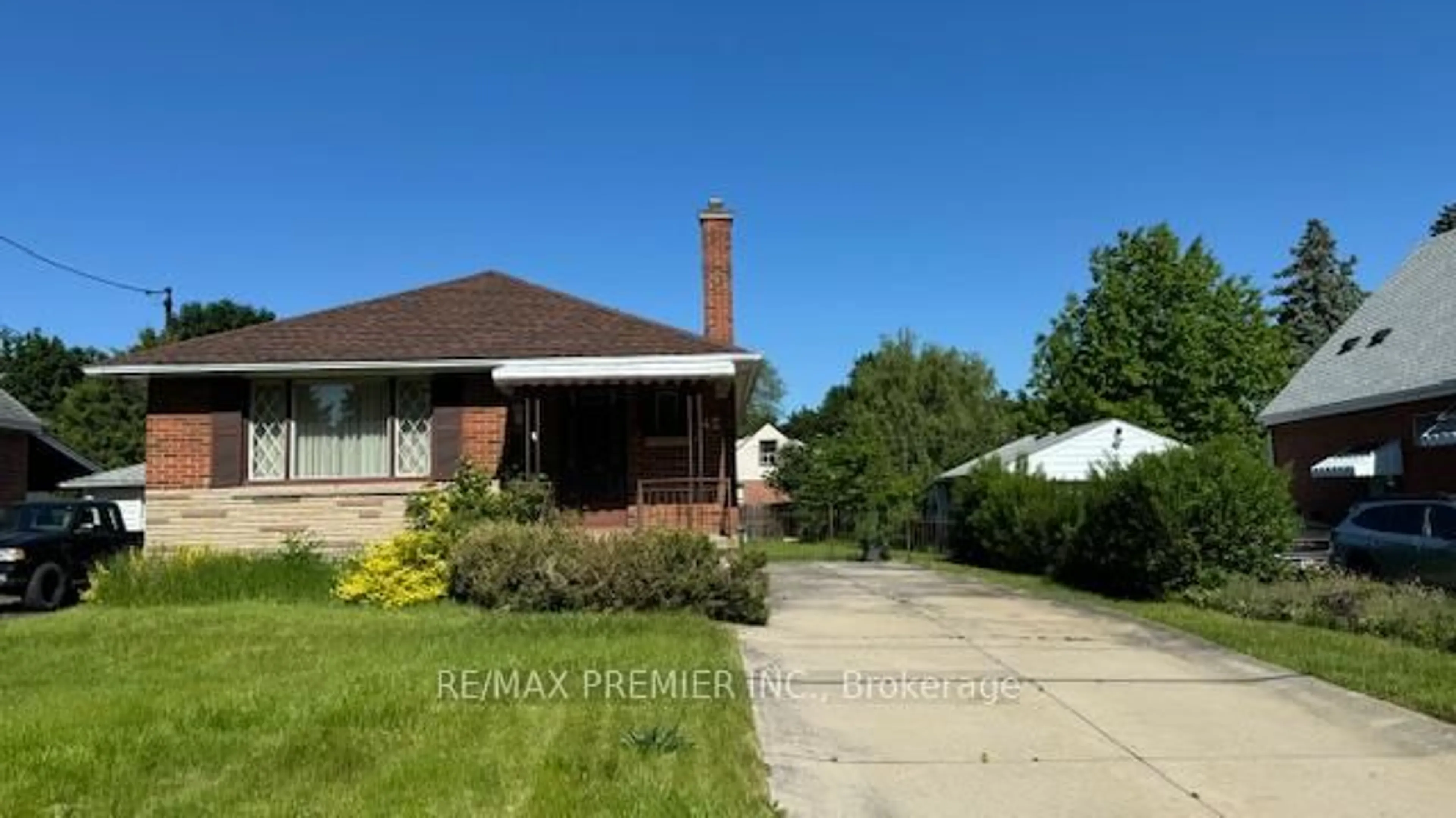 Home with brick exterior material, street for 42 Gailmont Dr, Hamilton Ontario L8K 4B3