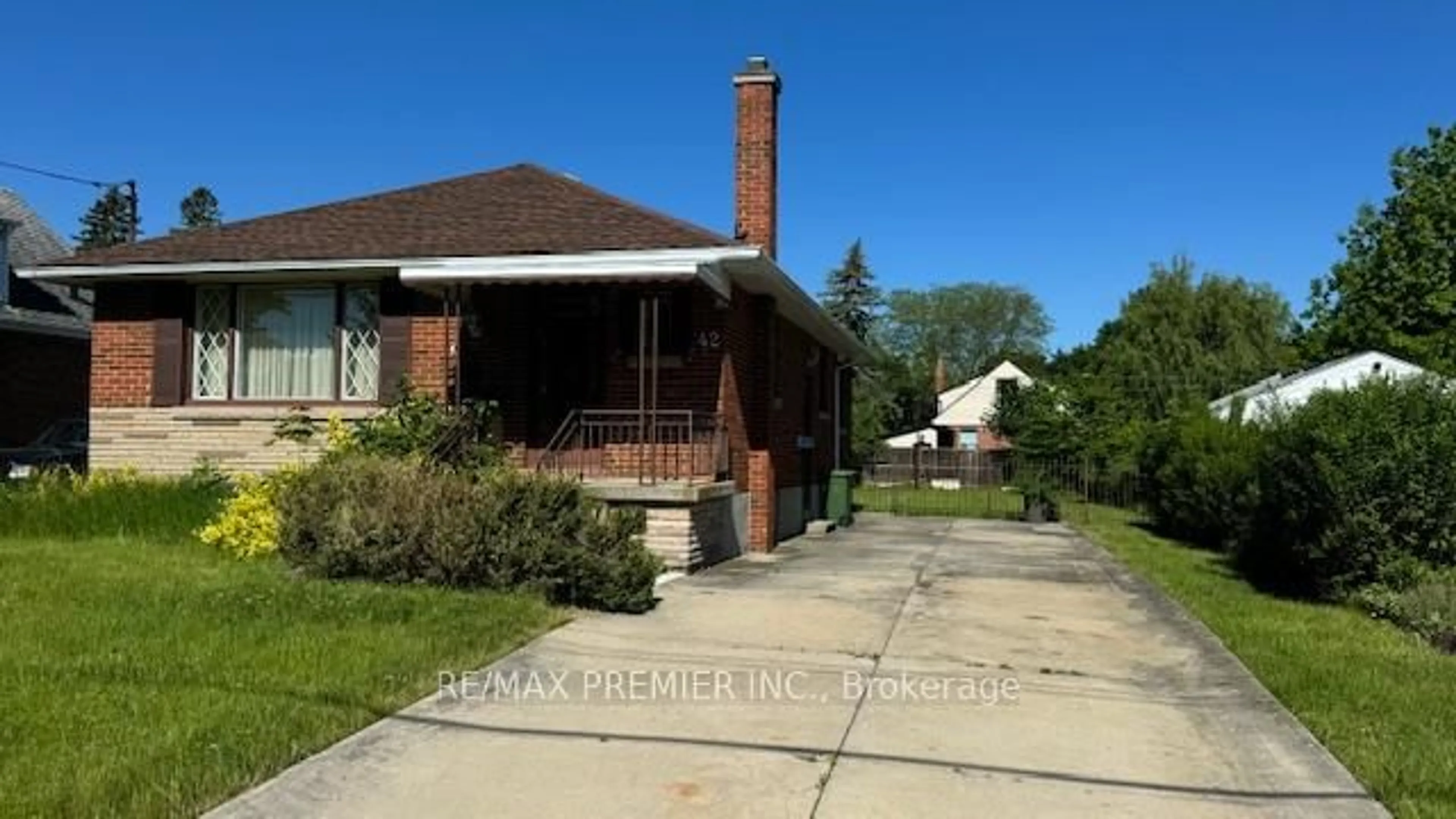 Home with brick exterior material, street for 42 Gailmont Dr, Hamilton Ontario L8K 4B3