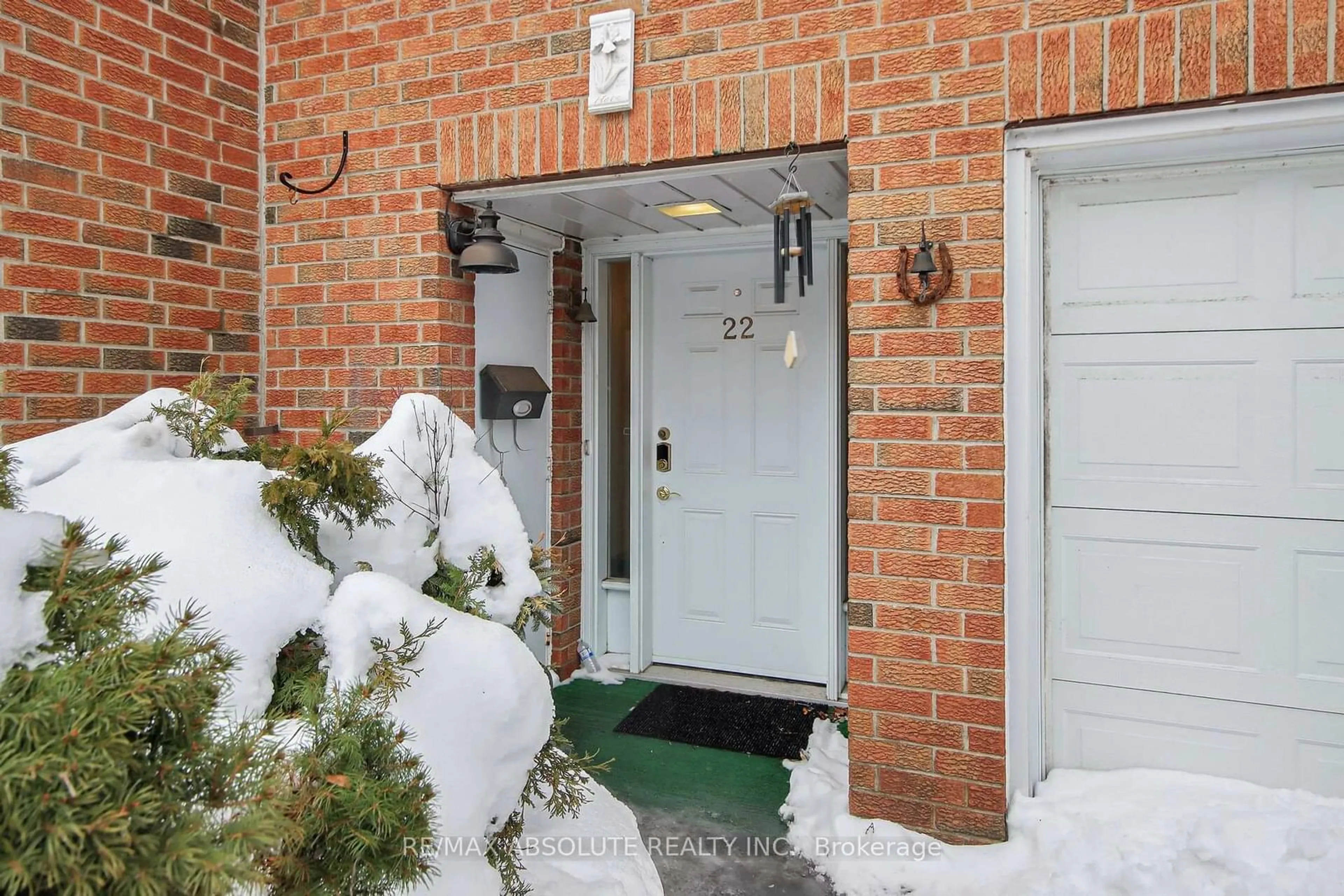 Indoor entryway for 22 Georgian Private N/A, Ottawa Ontario K2C 3P4