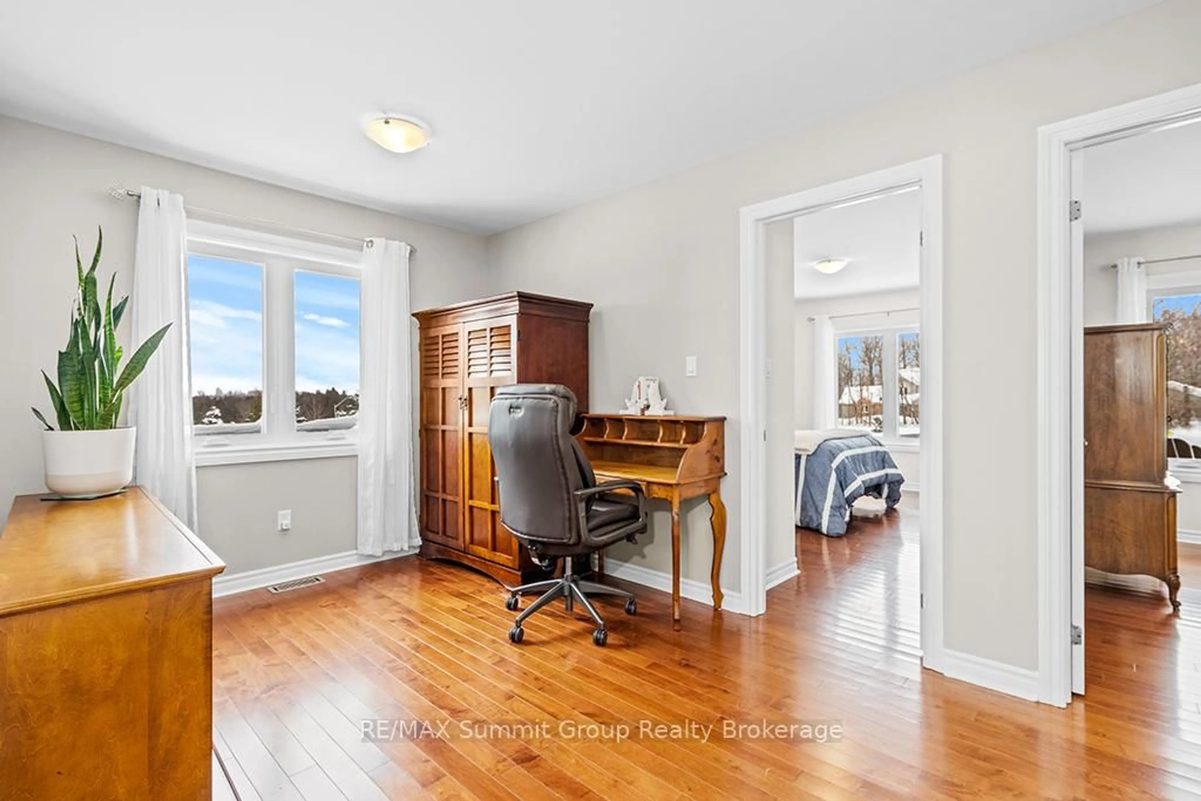 A pic of a room for 15 Mount Haven Cres, East Luther Grand Valley Ontario L9W 5S6