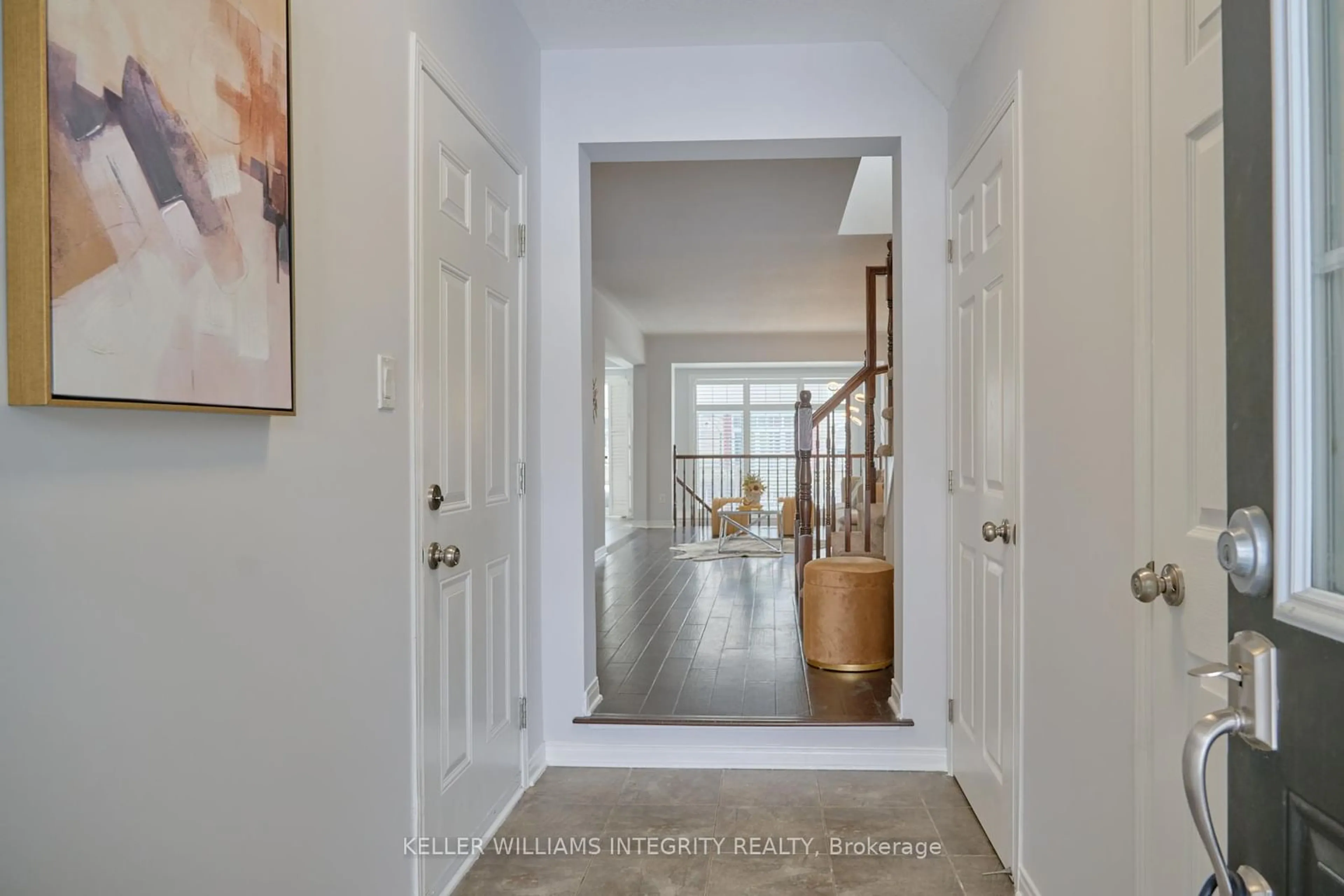 Indoor entryway for 160 Patriot Pl, Kanata Ontario K2M 0B8