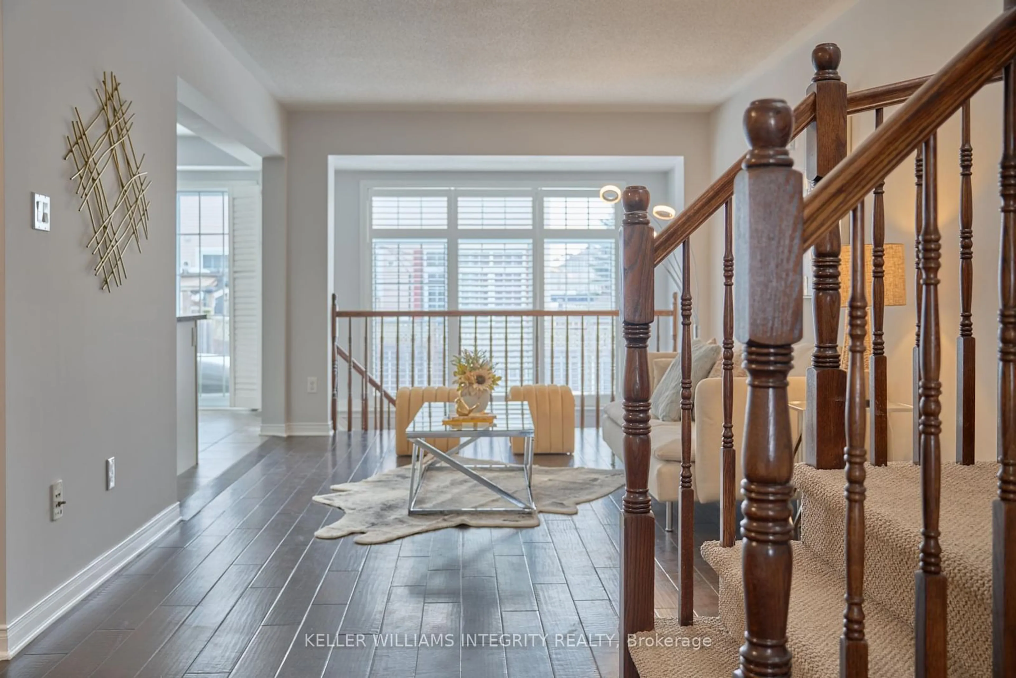 Indoor entryway for 160 Patriot Pl, Kanata Ontario K2M 0B8