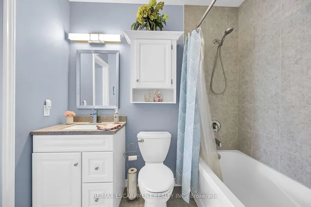 Additional property image - 95 Wilson St Unit 101
