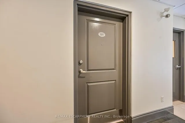 Additional property image - 95 Wilson St Unit 101