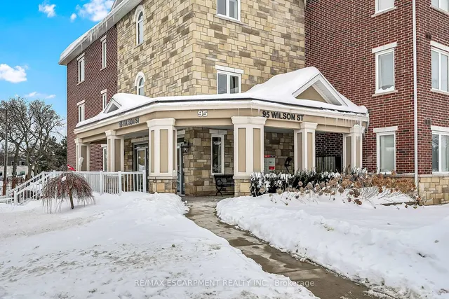 Additional property image - 95 Wilson St Unit 101