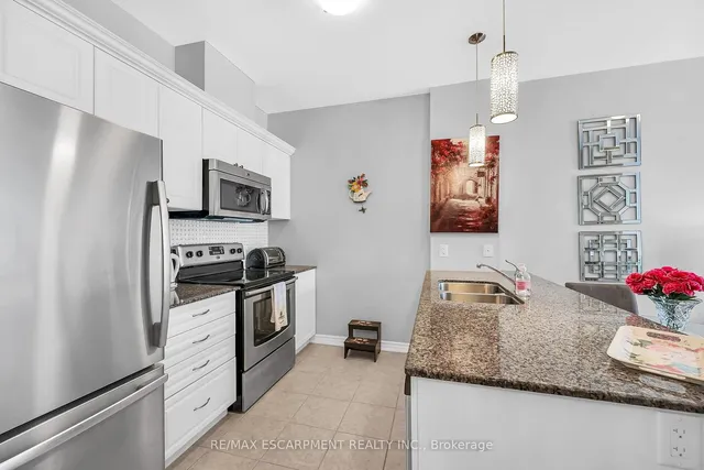 Additional property image - 95 Wilson St Unit 101