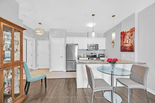 Additional property image - 95 Wilson St Unit 101