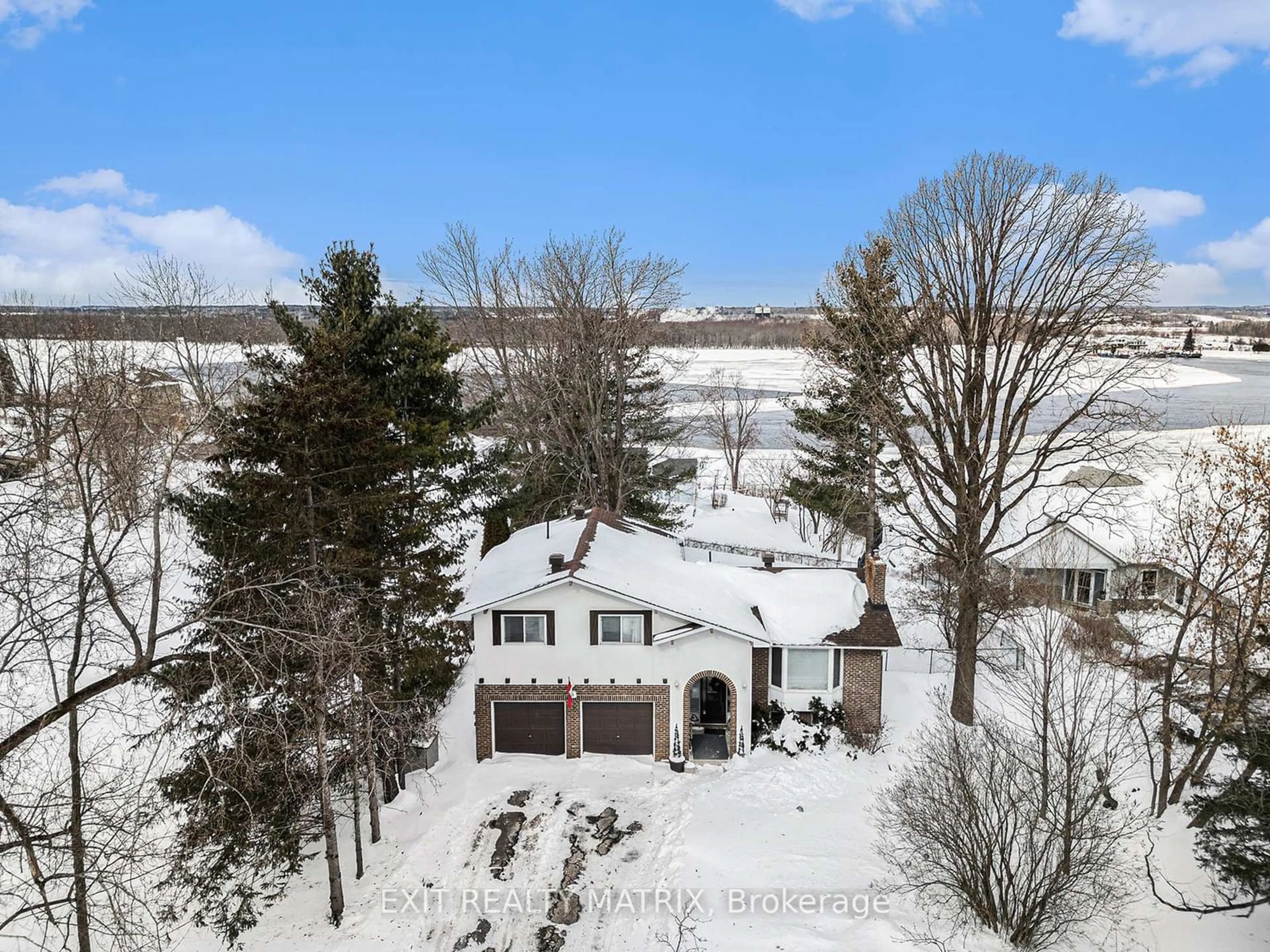 A pic from outside/outdoor area/front of a property/back of a property/a pic from drone, water/lake/river/ocean view for 2535 Third St, Orleans - Cumberland and Area Ontario K4C 1C6