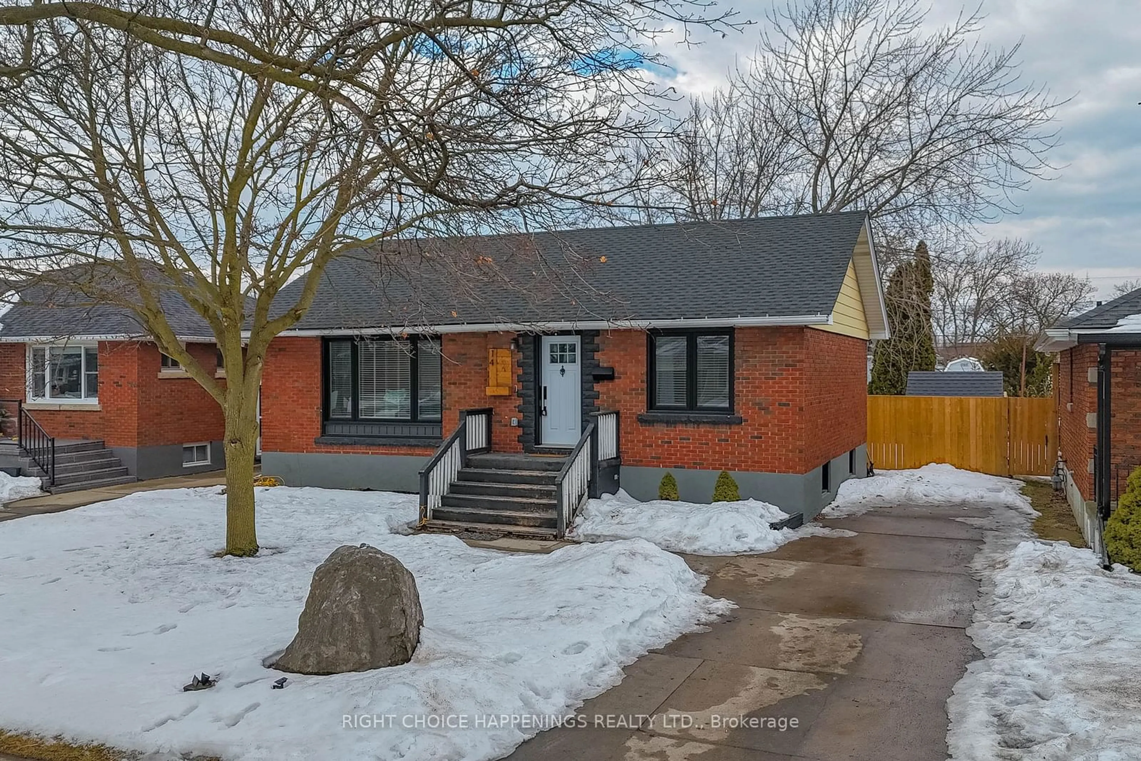 Home with brick exterior material, street for 14 Thompson Ave, Thorold Ontario L2V 2M8