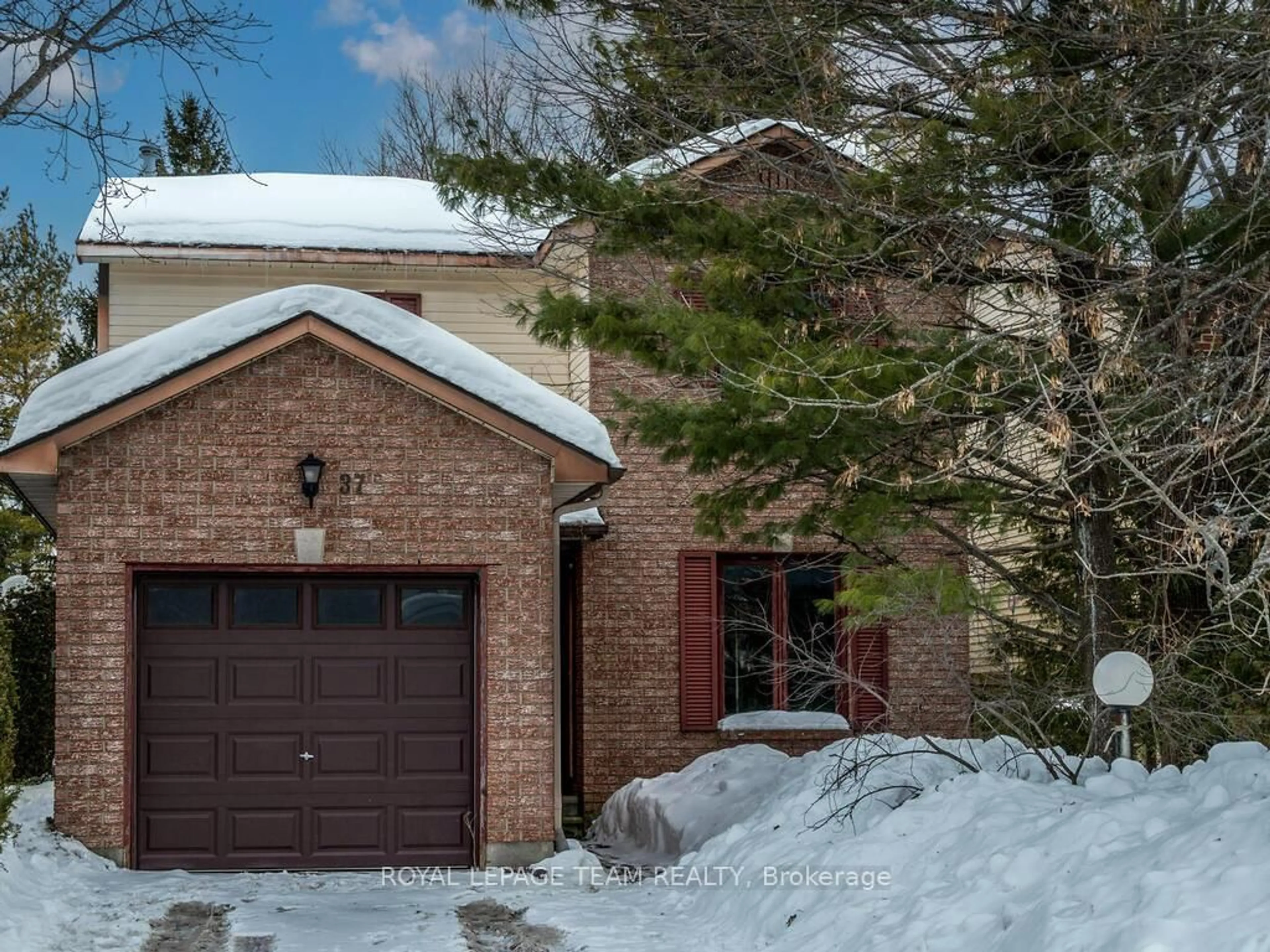 Home with brick exterior material, street for 37 Denham Way, Stittsville - Munster - Richmond Ontario K2S 1H5